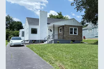 589 South Quaker Lane, West Hartford, CT 06110 - Photo 1