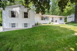 117 Woodfield Rd, Bristol, CT 06010 - Photo 1