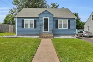 352 Oak St, New Britain, CT 06051 - Photo 1