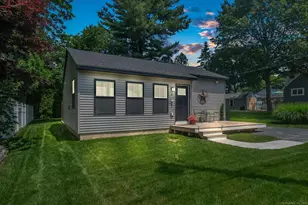 10 1st Ave, Waterford, CT 06385 - Photo 1