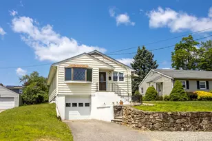 107 Travis Dr, Bridgeport, CT 06606 - Photo 1