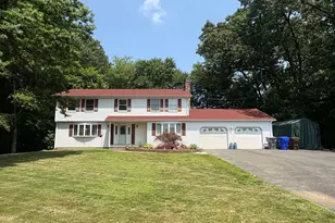 109 Middle Rd, Enfield, CT 06082 - Photo 1