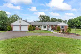 624 Kelsey St, Middletown, CT 06457 - Photo 1