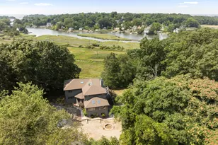 18 Spice Bush Ln, Branford, CT 06405 - Photo 1