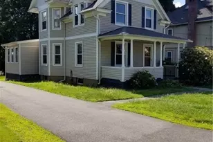 221 Ridge Rd, Middletown, CT 06457 - Photo 1