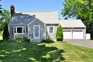 22 Carleton Rd, West Hartford, CT 06107 - Photo 1