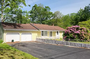 26 Stratton Ct, Hamden, CT 06514 - Photo 1