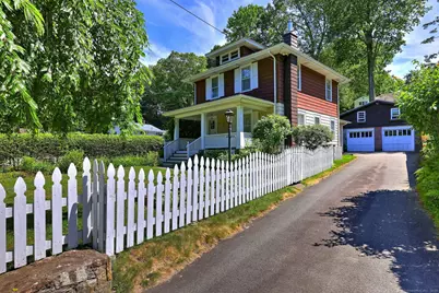 21 Oakwood Avenue, Waterbury, CT 06708 - Photo 1