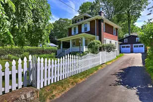 21 Oakwood Ave, Waterbury, CT 06708 - Photo 1