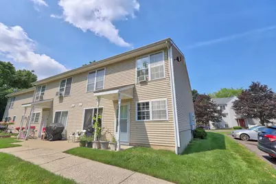 92 Hamden Avenue #APT 7, Waterbury, CT 06704 - Photo 1