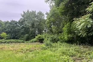 187 Capen St, Hartford, CT 06120 - Photo 1