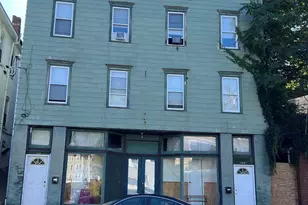 183 Franklin St, Norwich, CT 06360 - Photo 1