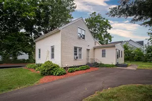 37 Landin St, Woodbridge, CT 06525 - Photo 1