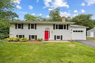 41 Laurel Leaf Dr, Ledyard, CT 06335 - Photo 1