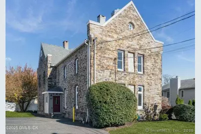 300 Soundview Avenue #2, Fairfield, CT 06825 - Photo 1