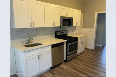 300 Soundview Avenue #2, Fairfield, CT 06825 - Photo 7