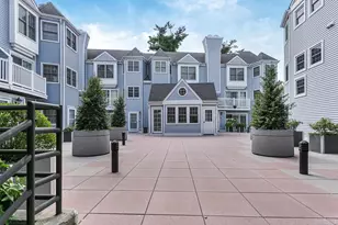 118 Grove St, Stamford, CT 06901 - Photo 1