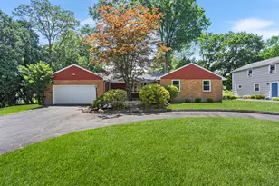 253 Simsbury Rd, West Hartford, CT 06117 - Photo 1