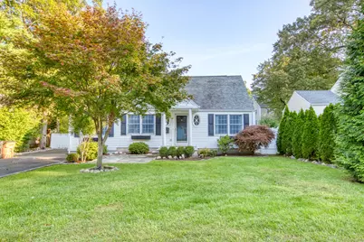 47 Sleepy Hollow Lane, Stamford, CT 06907 - Photo 1