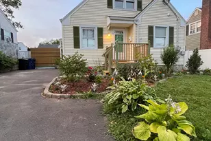 65 Linwood St, West Haven, CT 06516 - Photo 1