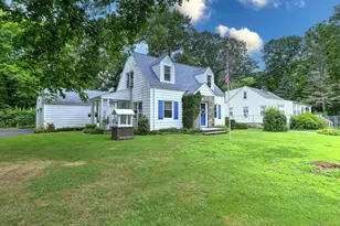 31 Pequonnock Rd, Trumbull, CT 06611 - Photo 1