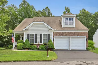 33 Wadsworth Lane #33, Wallingford, CT 06492 - Photo 1