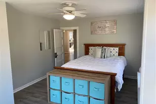 34 Trumbull St, Stonington, CT 06379 - Photo 1