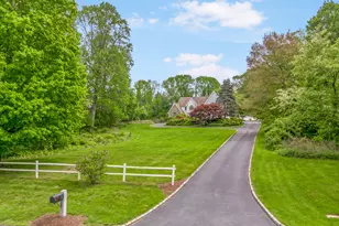 7 Merlins Ln, Newtown, CT 06470 - Photo 1