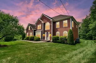 10 Belinsky Cir, Oxford, CT 06478 - Photo 1