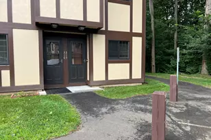 315 Foxwood Ln, Milford, CT 06461 - Photo 1