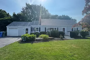 54 Randall Dr, Trumbull, CT 06611 - Photo 1