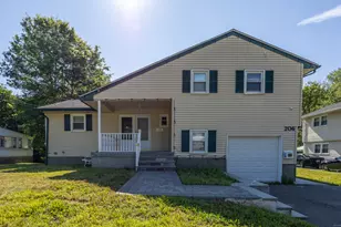 206 Mohegan Dr, West Hartford, CT 06117 - Photo 1