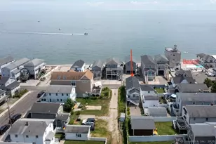 48-1/2 Lawrence Ct, Milford, CT 06460 - Photo 1