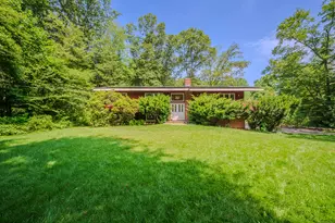 4 Northrop Rd, Woodbridge, CT 06525 - Photo 1