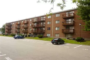 1305 Harbor View Dr, Rocky Hill, CT 06067 - Photo 1