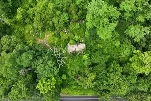 77 Cheshire Rd, Bethany, CT 06524 - Photo 1