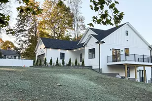 305 Lincoln St, Berlin, CT 06037 - Photo 1