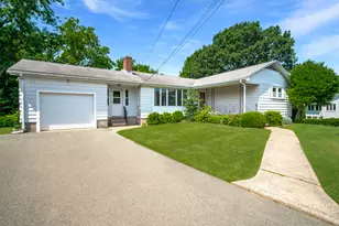 76 Milardo Ln, Middletown, CT 06457 - Photo 1