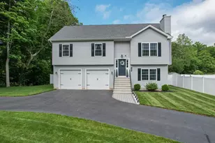 105 Hidden Pines Cir, Meriden, CT 06451 - Photo 1