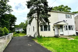 179 McGrath Ct, Stratford, CT 06615 - Photo 1