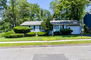 136 Chatham St, Hartford, CT 06112 - Photo 1