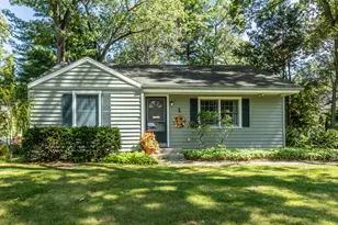 4 S George Washington Rd, Enfield, CT 06082 - Photo 1