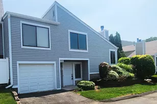 55 Peddlars Dr, Branford, CT 06405 - Photo 1