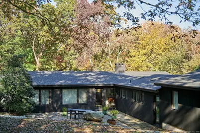 8 Hickory Ledge, Stonington, CT 06355 - Photo 1