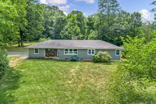 97 Doolittle Dr, Bethany, CT 06524 - Photo 1