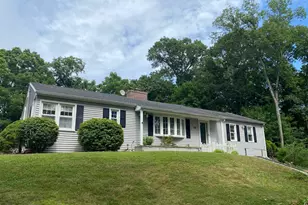 18 Beach Park Rd, Clinton, CT 06413 - Photo 1