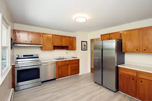 523 Treat Ln, Orange, CT 06477 - Photo 17