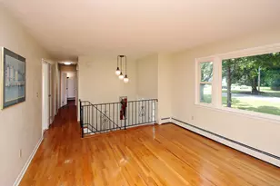 523 Treat Ln, Orange, CT 06477 - Photo 15