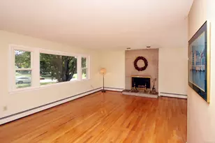 523 Treat Ln, Orange, CT 06477 - Photo 11