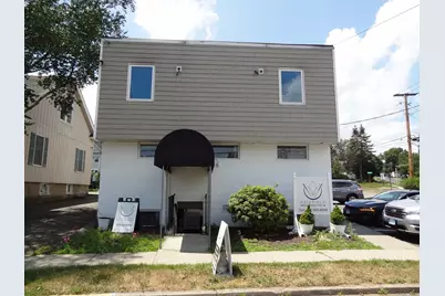 527 Tunxis Hill Road, Fairfield, CT 06825 - Photo 1